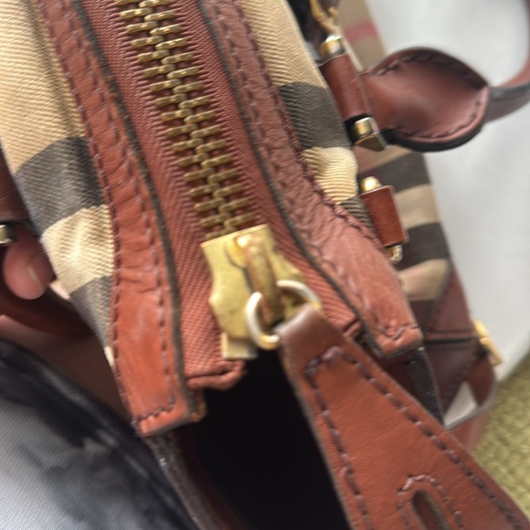 Burberry Brown Plaid Women's Bag - Picture 4 of 14